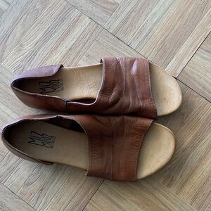 Miz Mooz Sandals max sz 9